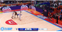 开云APP-神来之笔！摩尔一条龙过半场 迎着防守抢投超远三分压哨命中
