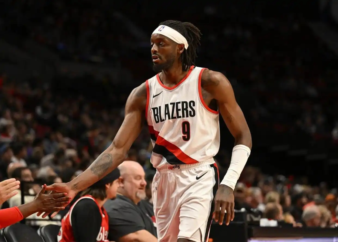 无人问津！场均下降5分+3000万年薪，1亿合同彻底砸开拓者手里