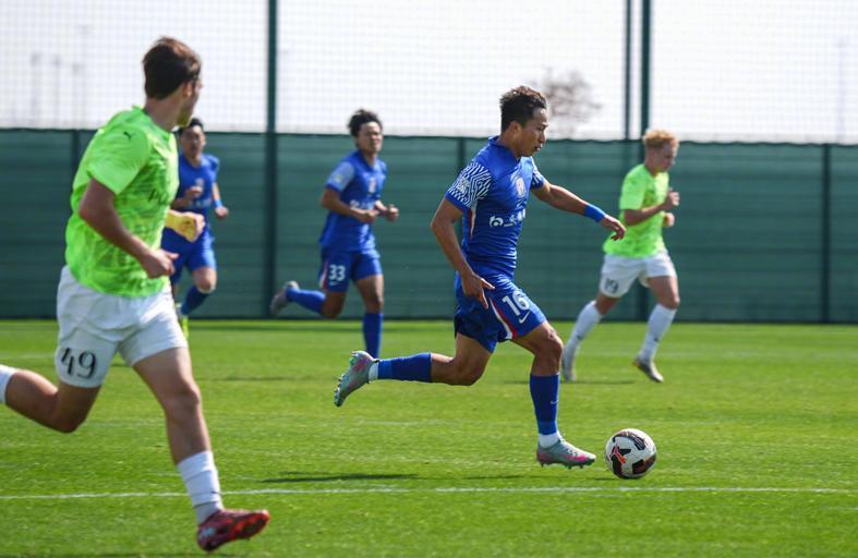 kaiyun-0-6 5-4 1-1！中超三雄疯狂一日！海港被虐惨 申花战平 成都首胜