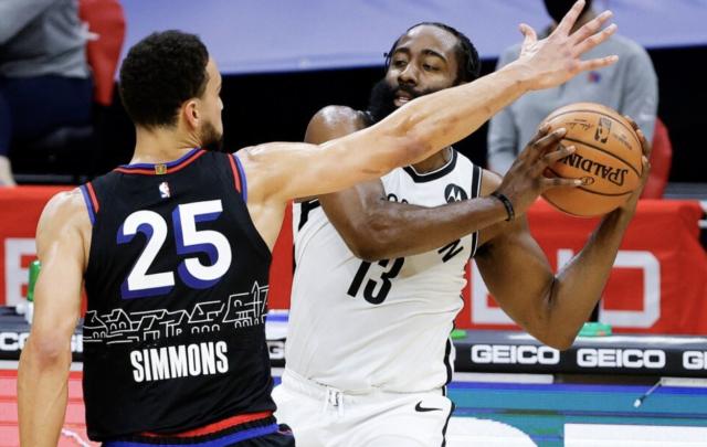 开云在线-西帝换防哈登扭转战局 欧文KD费城未来如何处理?